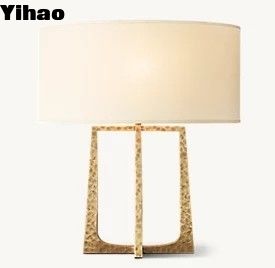 Houten LED-tafellampen met witte ovaal linnen schaduw