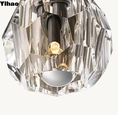 Doorzichtige glazen plafondlamp met ingebedde kristal en messing afwerking