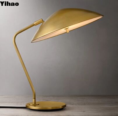 Custom High End Moderne Kopermetaal LED Desk Lamp met E26 gloeilampbasis en 30000 uur levensduur