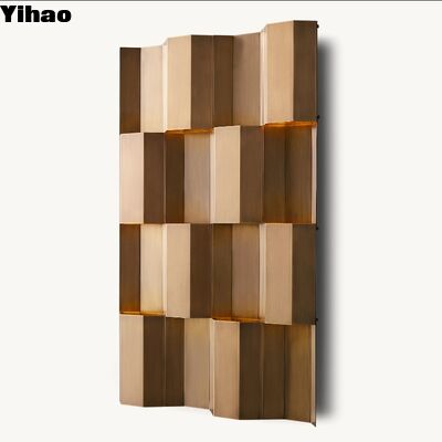 Moderne Amerikaanse koperen wandlamp met 2700K warm wit licht voor binneninrichting